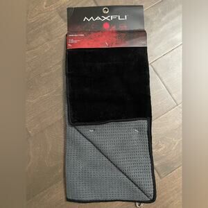 Maxfli Combi Golf Towel 16x24 with carabiner clip 1/2 Waffle 1/2 Cotton-blk/gray